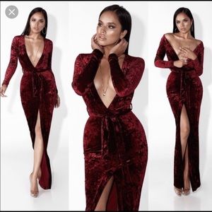 JLuxLabel plunging velvet maxi dress size M NEW